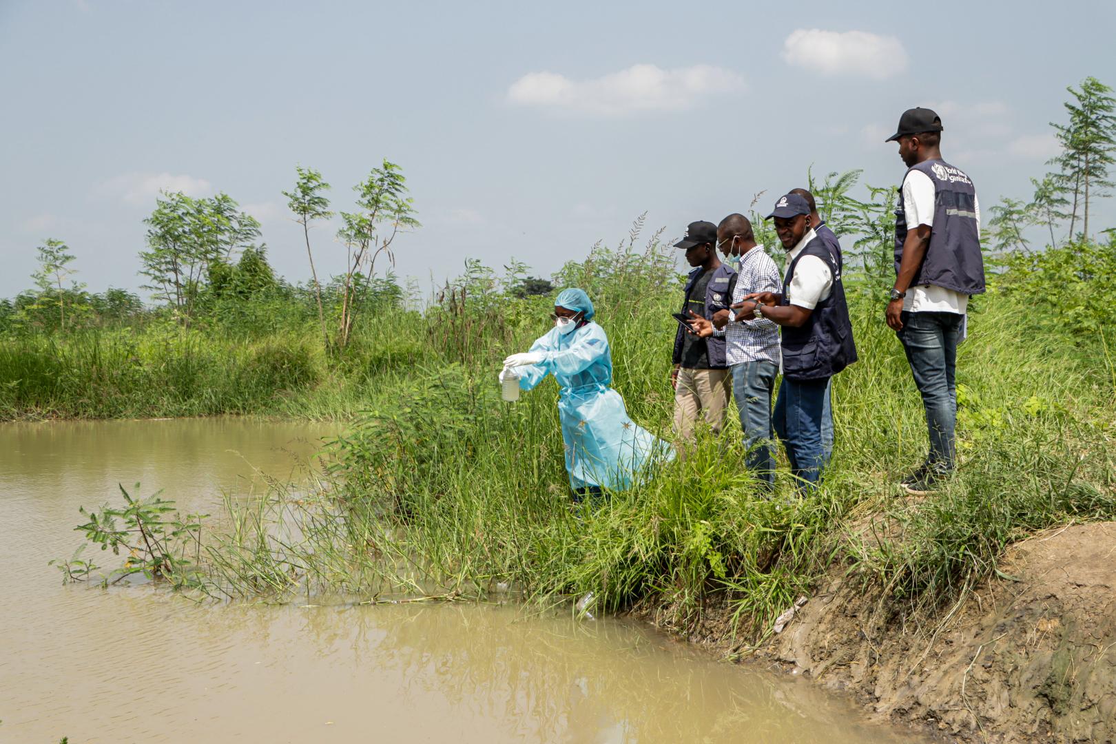 A OMS Apoia os Esforços no Terreno na Resposta à Cólera em Angola