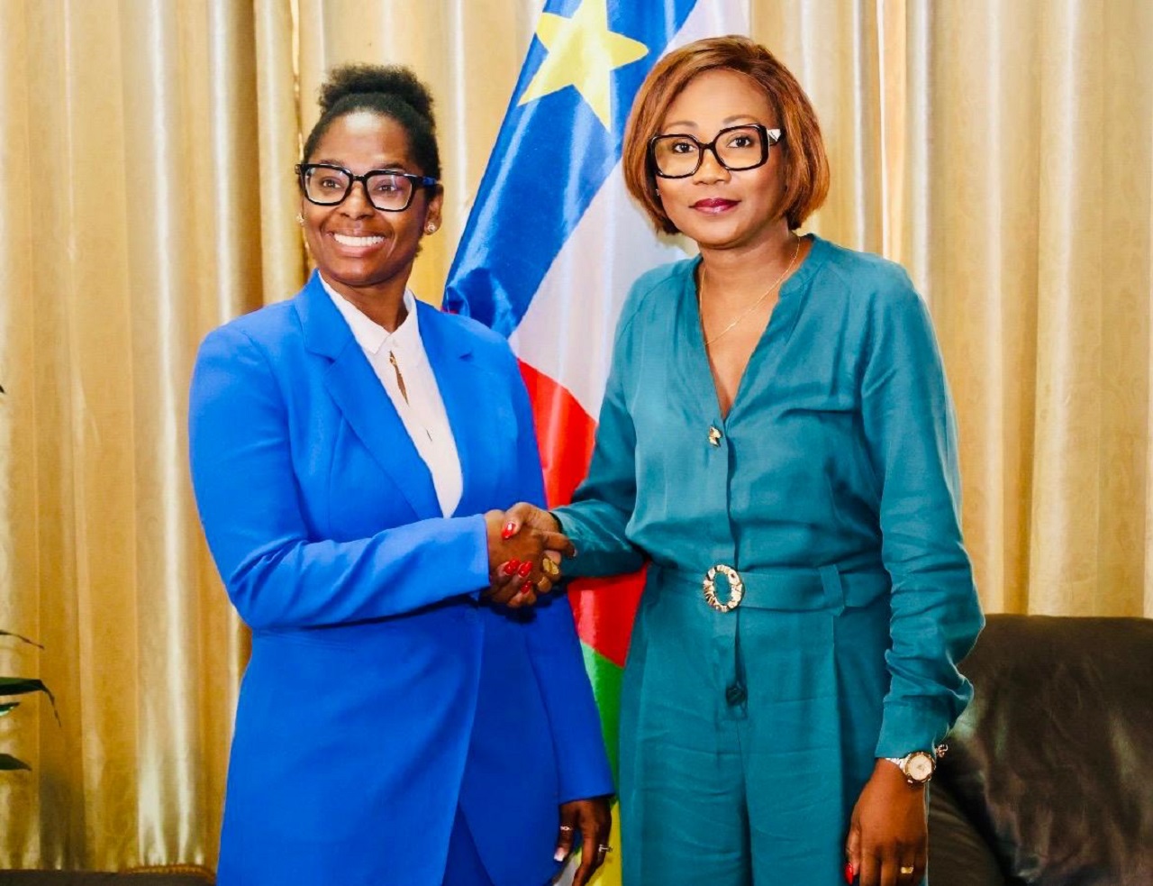 Dr BÉLIZAIRE, nouvelle Représentante de l’OMS et Mme Sylvie Baipo Temon Ministre des Affaires Etrangères
