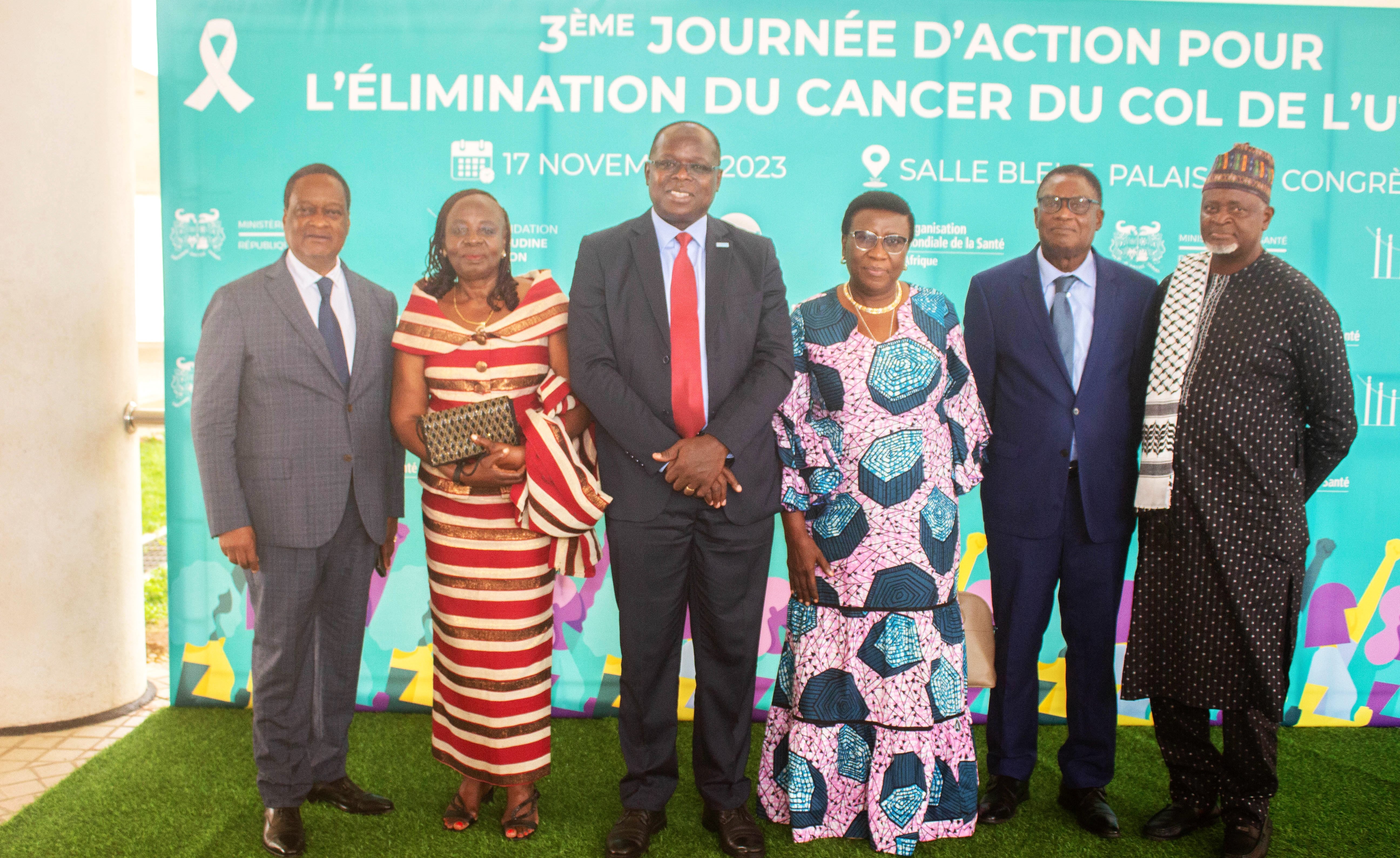 WHO Representative a.i. with WHO75 health champions in Benin