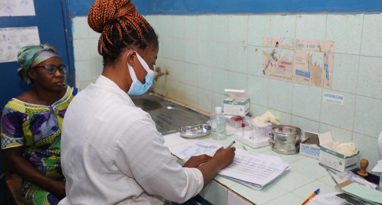 Côte d'Ivoire: self-testing extends cervical cancer screening services