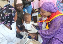 Le Mali devient le premier pays à utiliser une nouvelle approche hybride de vaccination pour lutter contre le paludisme