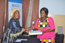 PS  Ministry of Information presenting the 1st winner of the Health Journalism Award 